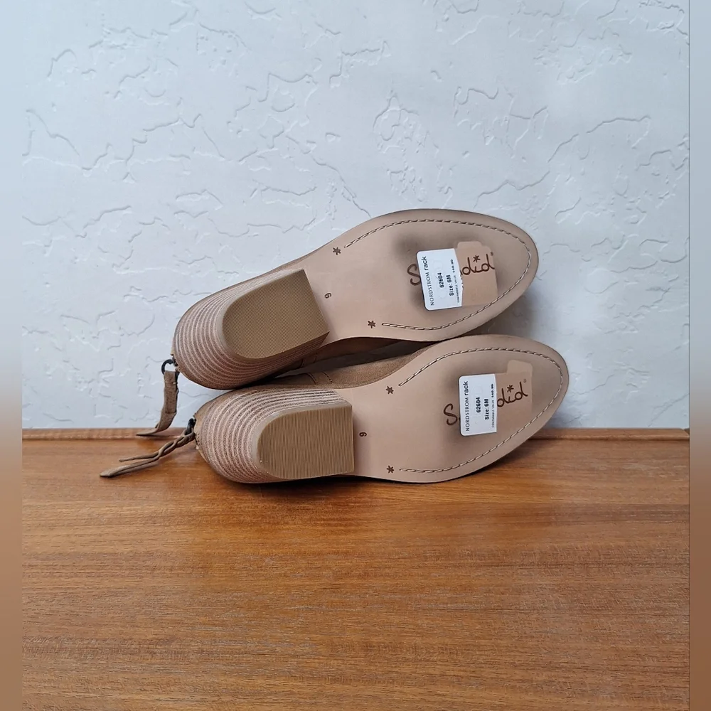 Splendid nwt camel